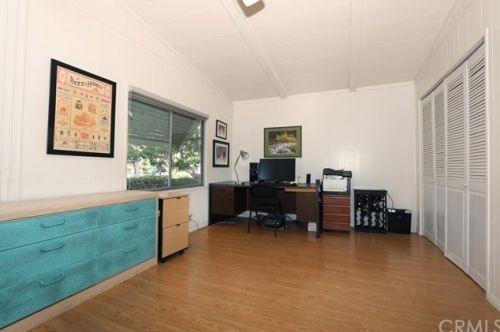 5200 Irvine Blvd, Irvine CA  92620-2013 exterior