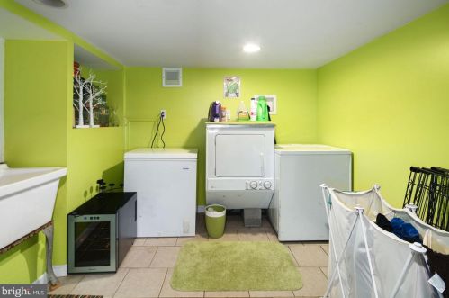 1702 11 St, Philadelphia PA 19122-0027 exterior