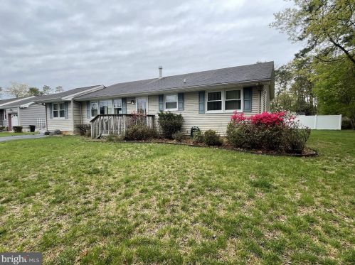 1519 Pershing Ave, Lacey, NJ 08731-3461