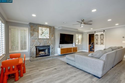 5334 Vista Point Ct, Concord CA  94521-5017 exterior