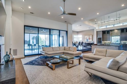 6821 Saucon Vly Dr, Fort Worth TX  76132-7125 exterior