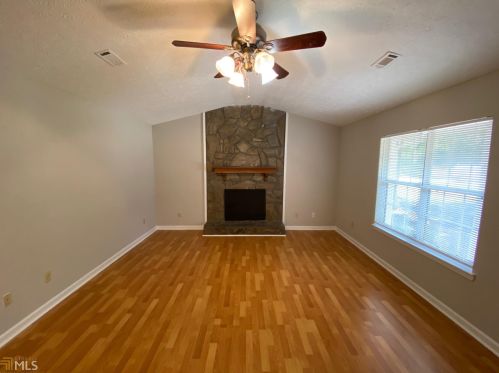 95 Rosewood Dr, Mcdonough GA  30253-5445 exterior