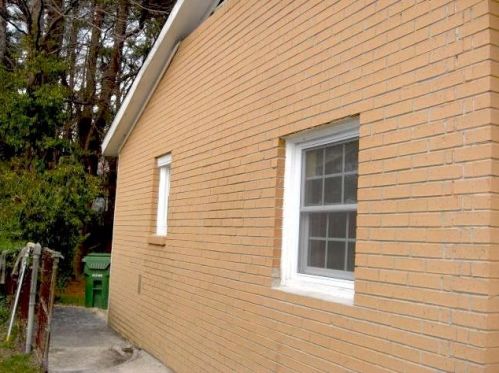 2833 Cardo Dr, Atlanta, GA 30318-3337