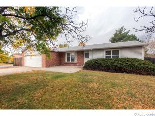 16694 Kansas Dr, Denver, CO 80017-4125