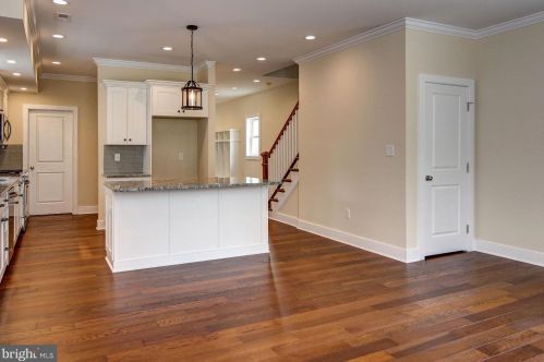 154 Ellis St, Tavistock NJ 08033-1827 exterior