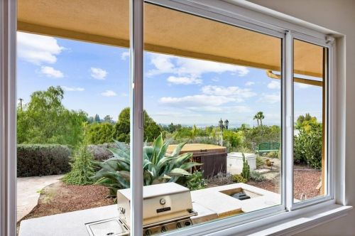 473 Country Hill Rd, Anaheim CA  92808-1353 exterior