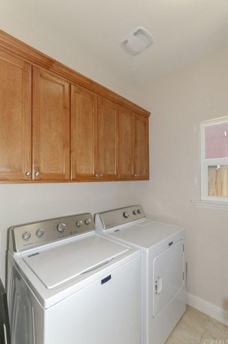 1525 Greenwich Dr, Los Banos CA  93635-6503 exterior