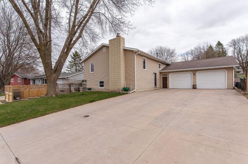 606 Meadowlark Ct, Byron, MN 55920-1340