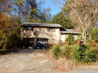2542 Burton Cir, Morrow, GA 30260-2706