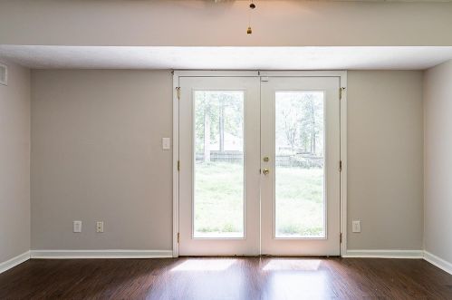 107 Parkview Dr, Stockbridge GA  30281-1112 exterior