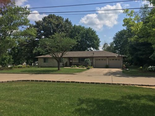 1037 Chloe St, Perryville, MO 63775-2311