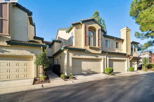 4252 Lucero Ct, Pleasanton, CA 94588-3041