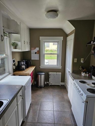 882 Clear Ave, Saint Paul MN  55106-1821 exterior