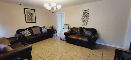 644 Chestnut St, Turlock CA 95380-3802 exterior