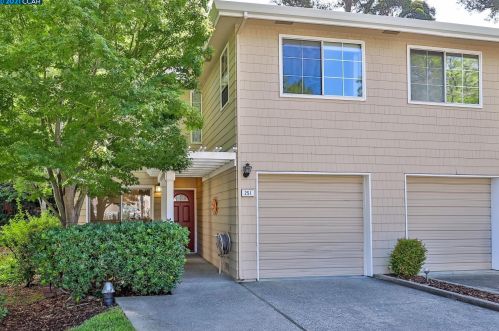 251 Pebblecreek Ct, Pacheco, CA 94553-6808