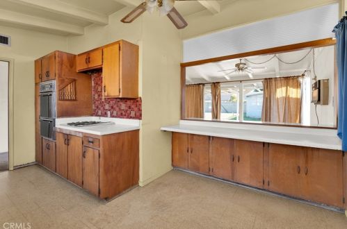 1430 Chalet Ave, Anaheim CA  92802-2147 exterior