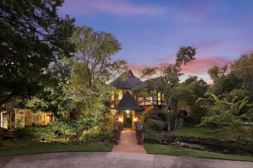 4605 Tour 18 Dr, Lewisville, TX 75022-6449