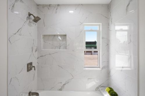 4091 Germainder Way, Irvine CA  92612-2106 exterior