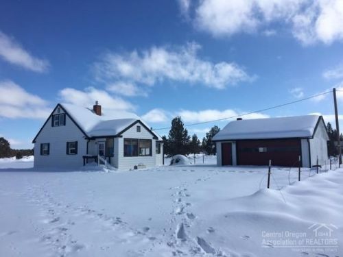 67031 Central St, Bend OR  97701-9197 exterior