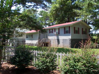 212 Towns Blf, Uvalda, GA 30473-3342
