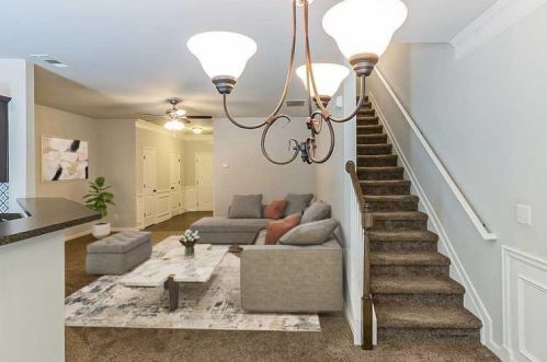 189 Spring Way Sq, Holly Springs, GA 30114-1230