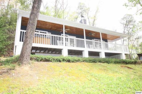 2203 Woodcock Trl, Pigeon Forge, TN 37876-6160