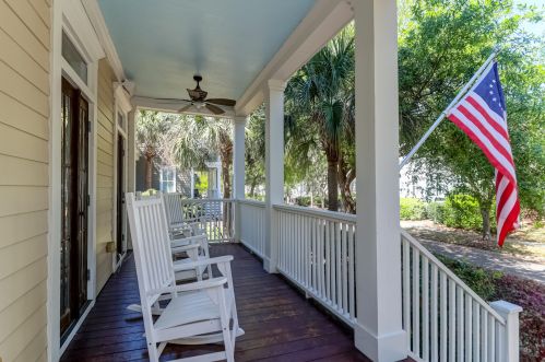 560 Galera Ln, Mount Pleasant, SC 29464-8318