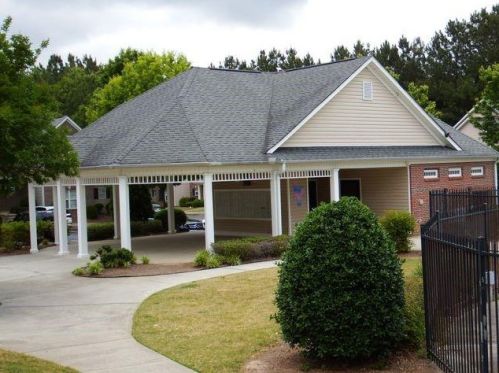 2555 Flat Shoals Rd, Atlanta GA  30349-4329 exterior