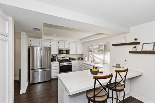 8554 Rosemary Dr, Riverside CA  92508-2965 exterior