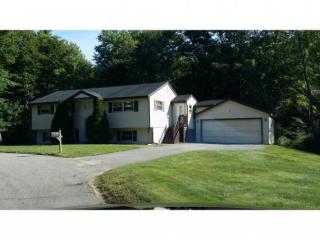 13 Cherokee St, Dover, NH 03820-6210