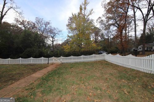 109 Ridgecrest Rd, Lagrange GA  30240-2137 exterior