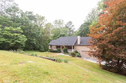4442 Bos Cir, Loganville, GA 30052-3524