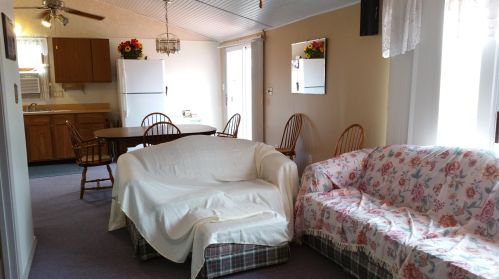 167 Shore Dr, Weare, NH 03281-4439