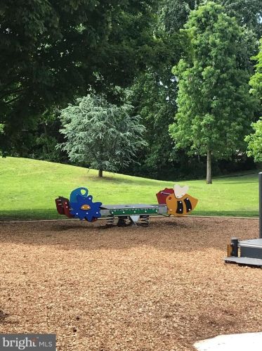 1815 Sherwood Rd, Silver Spring MD 20902-4030 exterior