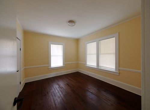 944 Burns Dr, Atlanta GA  30310-4632 exterior