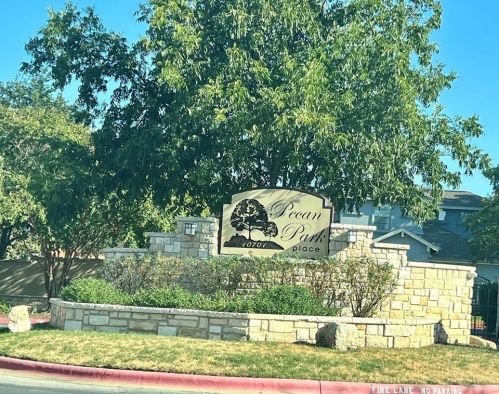 12801 Cayman Ln, Austin TX  78750-1474 exterior