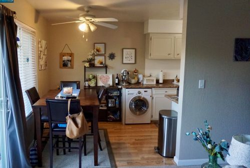 825 Oak Grove Rd, Concord CA  94518-3502 exterior