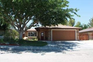 405 Lincoln St, Ridgecrest, CA 93555-4409