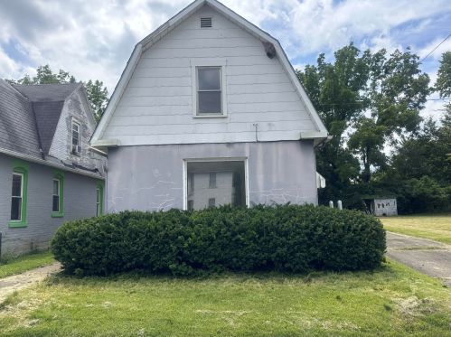 2481 Hilltop Ave, Springfield, OH 45503-3025