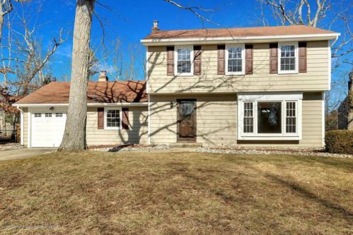 4 Weston Ct, Jackson Twp, NJ 08527-1711