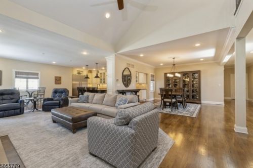 3 Farmstead Ct, Dover NJ  07869-3501 exterior