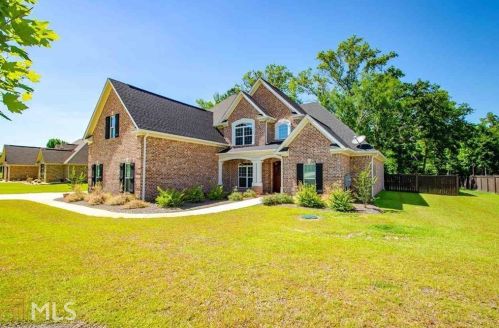 1049 Chattahoochee Dr, Bonaire, GA 31005-2504