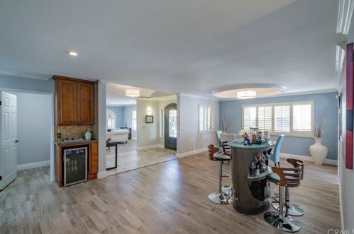 818 Calle Del Sol, Upland CA 91784-1875 exterior