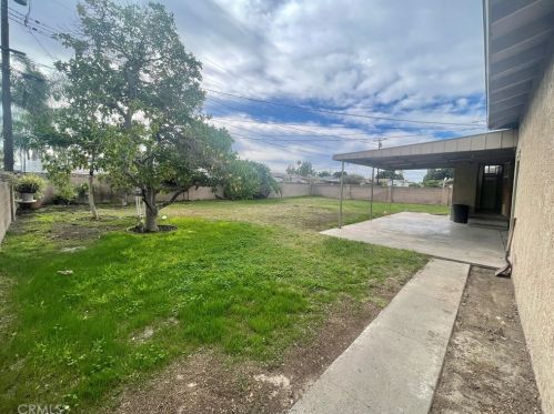1936 Harle Ave, Anaheim CA  92804-6020 exterior