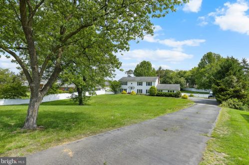 2147 Sebastian Rd, Fredericksburg, VA 22405-5737
