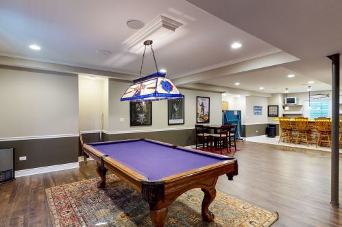 725 Bluebell Ln, Pingree Grove IL  60140-9154 exterior