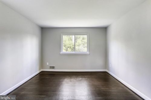 11744 Lovejoy St, Silver Spring MD 20902-1632 exterior