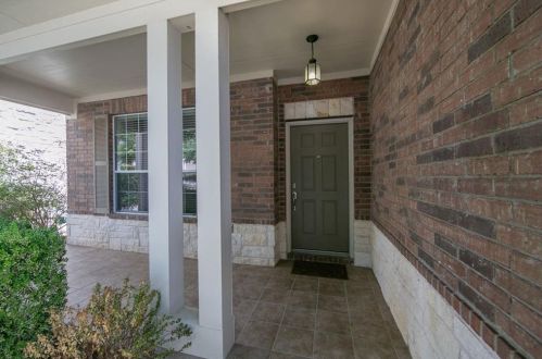 2901 Centennial Olympic Park, Austin TX  78732-2097 exterior