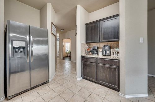 5117 Grayson Rdg Dr, Fort Worth TX  76179 exterior