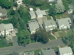 1 Garden Ct, Outwater, NJ 07026-2309